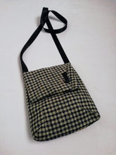 Afbeelding in Gallery-weergave laden, Classy crossbody bag handmade from the sleeve of a reused suit jacket, designed by Anne van Dijk, Color Brown, Frontside.