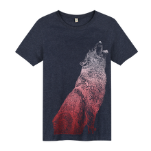 Afbeelding in Gallery-weergave laden, Wolf Navy Recycled - Loenatix Organic Cotton Fairtrade T-shirt Animal Print T-shirt color Navy