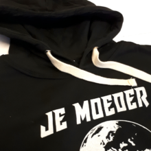Je Moeder Hoodie Black. Black hoodie with white Je Moeder Mother Earth screenprint. Photo of black hood with drawstrings.